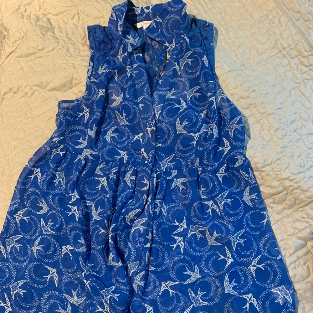 Cute Bird Button Up (sleeveless)